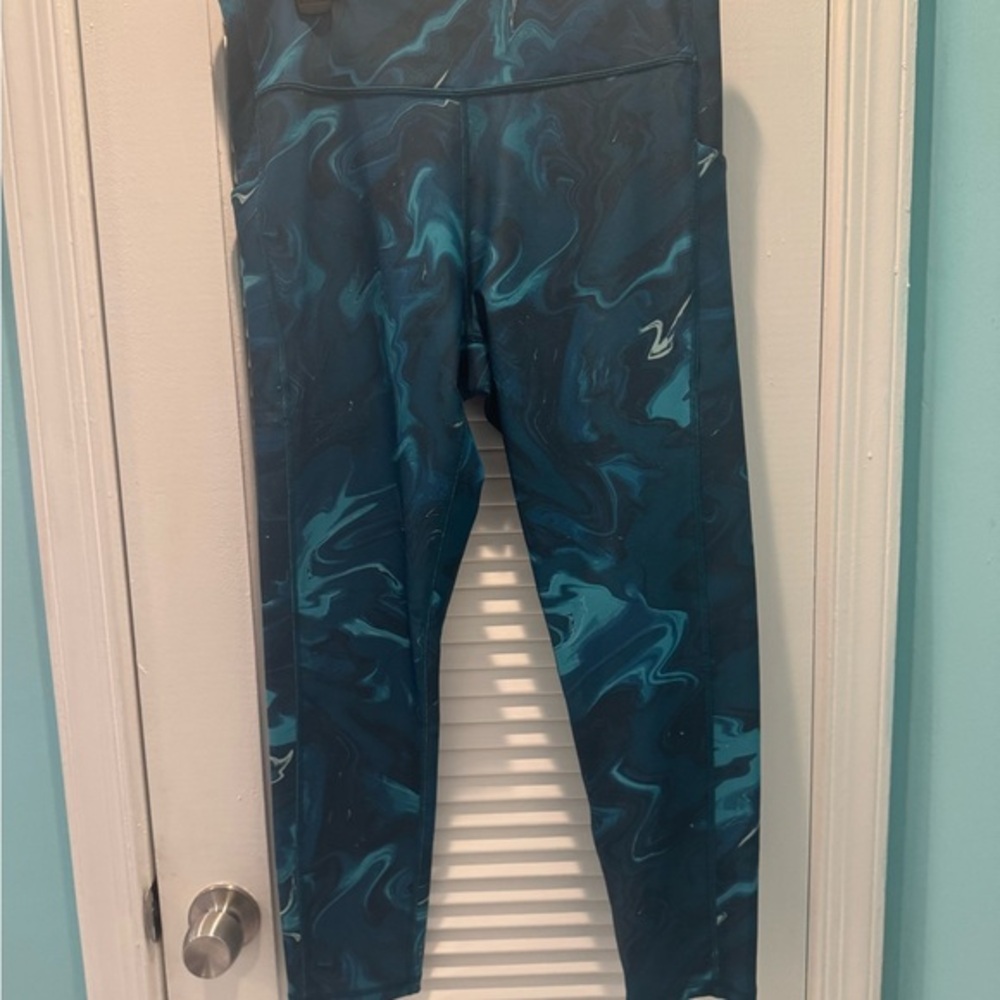 Tek Gear Teal Swirl Leggings